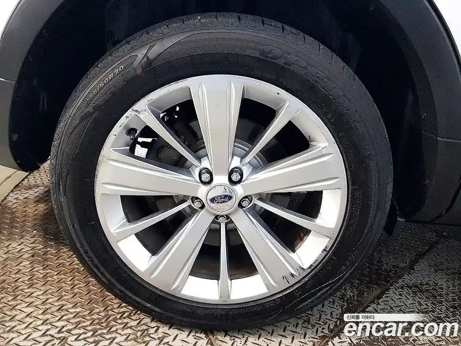 Ford Explorer 2019 2.3 Автомат в Москве № 281962, фото 5