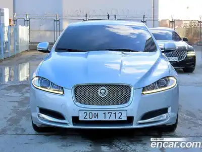 Jaguar XF, 2013