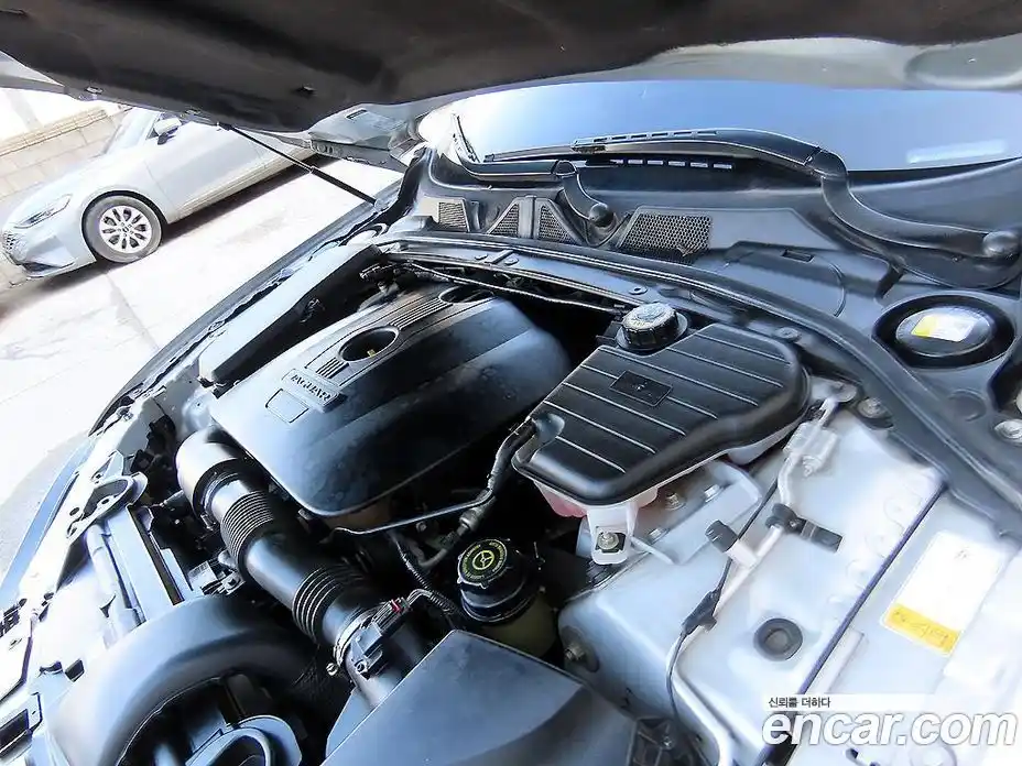 Jaguar XF 2013 2.0 Автомат в Москве № 283488, фото 18