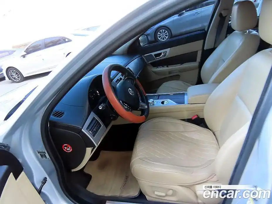 Jaguar XF 2013 2.0 Автомат в Москве № 283488, фото 5