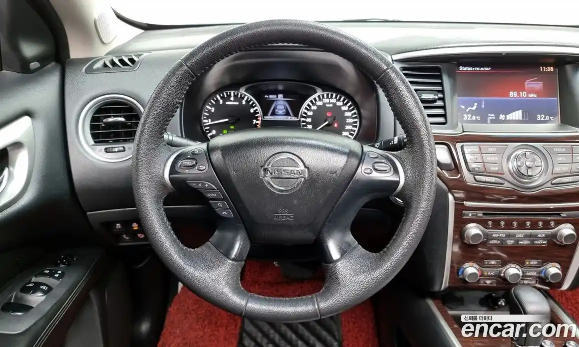 Nissan Pathfinder 2016 3.5 Автомат в Москве № 285016, фото 8