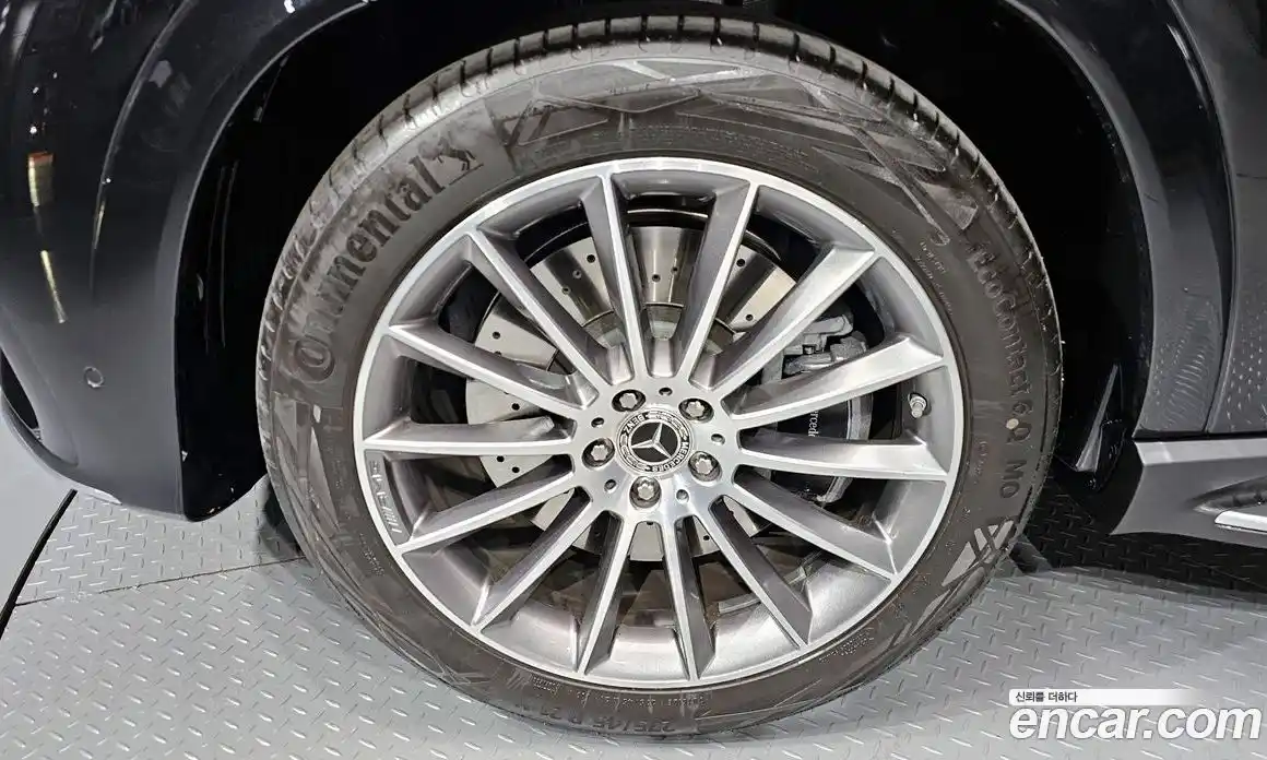 Mercedes-Benz GLE-Class 2025 3.0 Автомат в Москве № 286075, фото 20