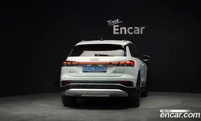 Audi Q4 e-tron 2023 0.2 Автомат в Москве № 292829, миниатюра 12