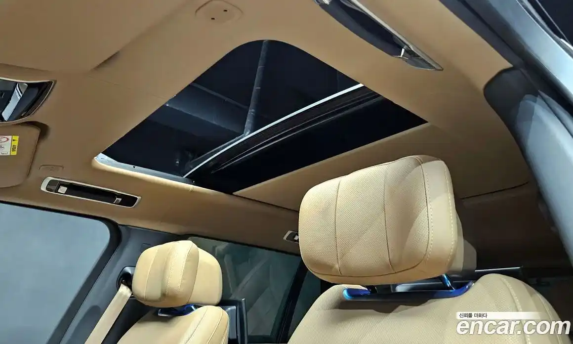 Land Rover Range-Rover 2025 4.4 Автомат в Москве № 298035, фото 6