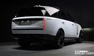 Land Rover Range-Rover 2025 4.4 Автомат в Москве № 298035, миниатюра 10