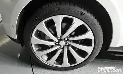 Land Rover Range-Rover 2023 4.4 Автомат в Москве № 298223, миниатюра 8