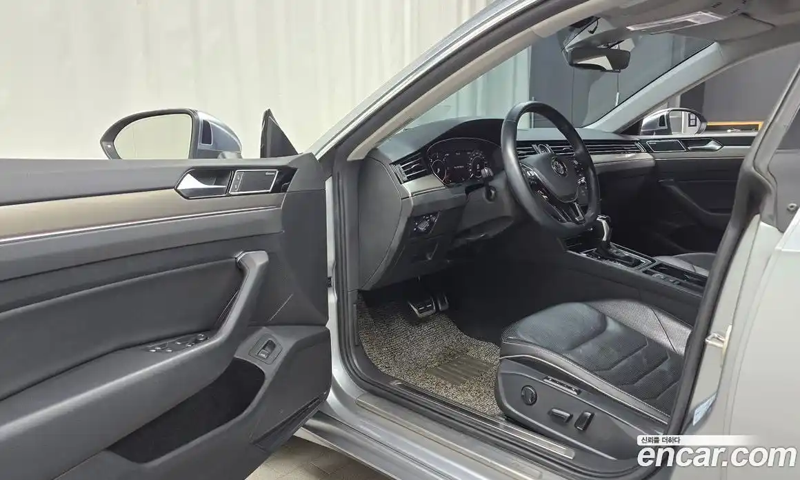 Volkswagen Arteon 2019 2.0 Автомат в Москве № 301090, фото 20