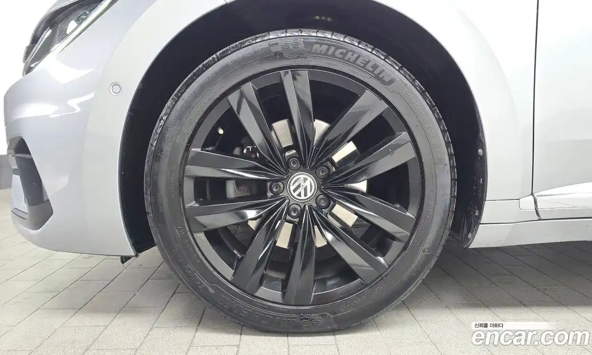 Volkswagen Arteon 2019 2.0 Автомат в Москве № 301090, фото 6