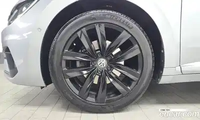 Volkswagen Arteon 2019 2.0 Автомат в Москве № 301090, миниатюра 6