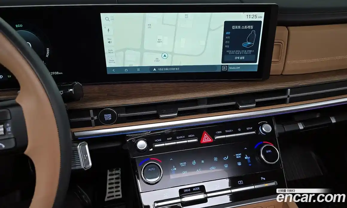 Hyundai Santa Fe 2024 1.6 Автомат в Москве № 318317, фото 17