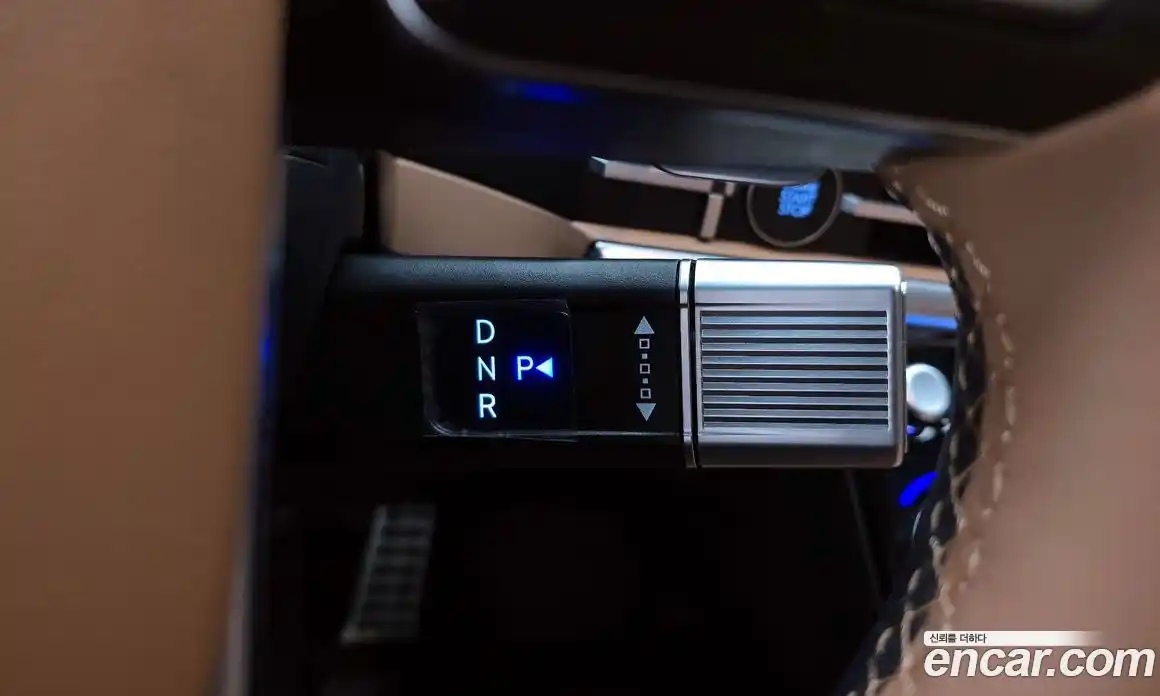 Hyundai Santa Fe 2024 1.6 Автомат в Москве № 318317, фото 10