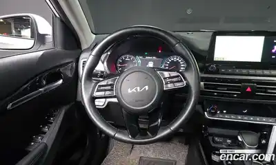 Kia Seltos 2023 1.6 Автомат в Москве № 320922, миниатюра 10