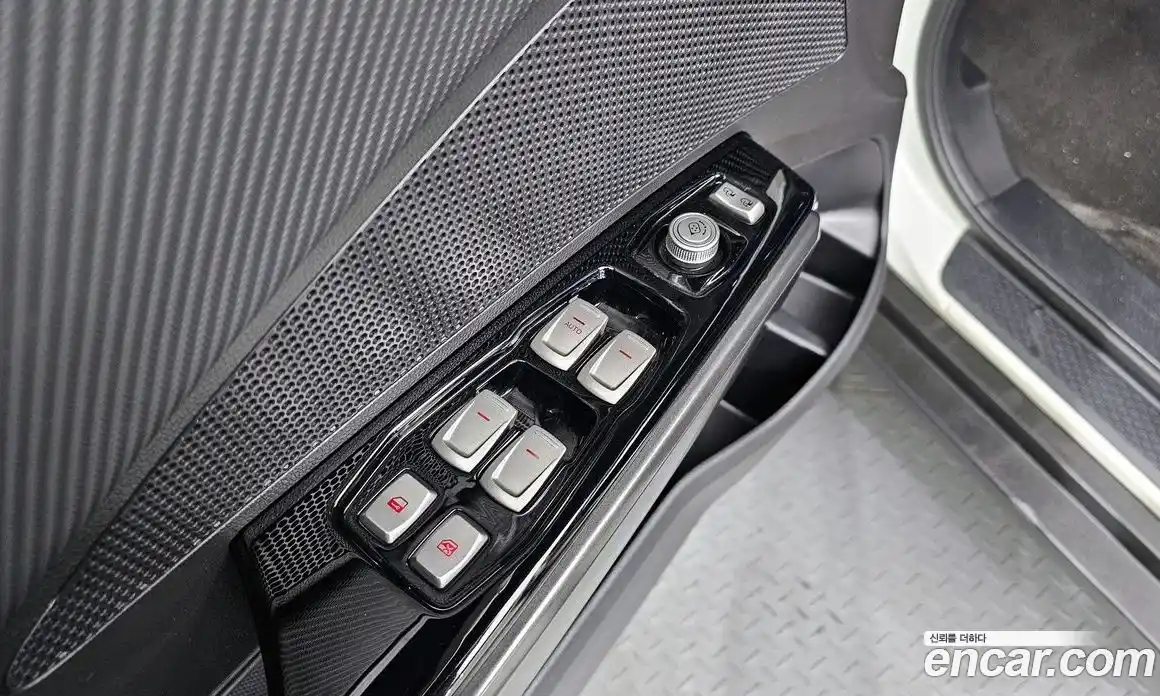 SsangYong TIBOLI 2017 1.6 Автомат в Москве № 323584, фото 20