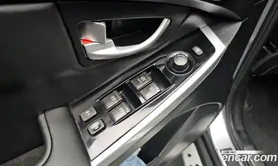 SsangYong Korando 2015 2.0 Автомат в Москве № 32689, миниатюра 12