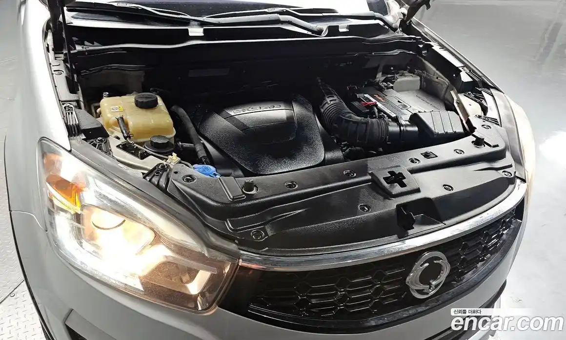 SsangYong Korando 2015 2.0 Автомат в Москве № 32689, фото 10