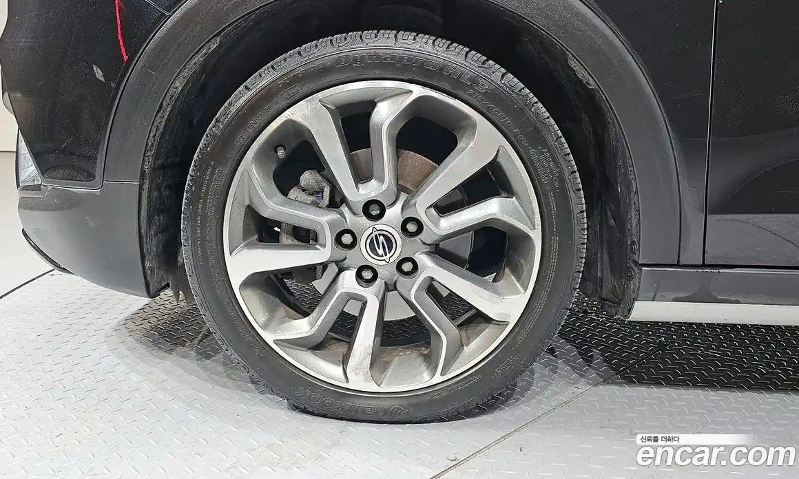 SsangYong TIBOLI 2016 1.6 Автомат в Москве № 341840, фото 14