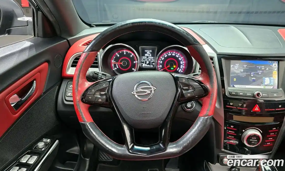 SsangYong TIBOLI 2016 1.6 Автомат в Москве № 341840, фото 16