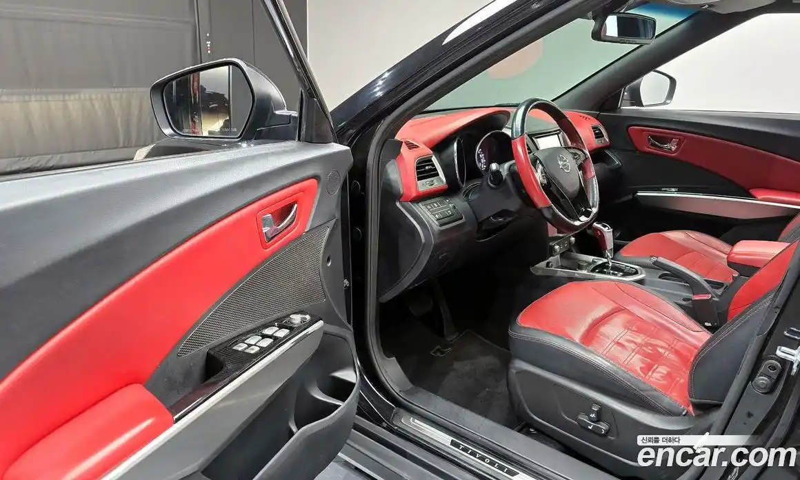 SsangYong TIBOLI 2016 1.6 Автомат в Москве № 341840, фото 18