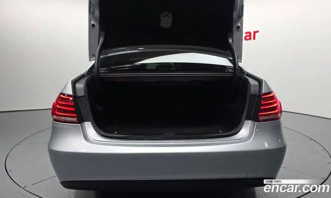 Mercedes-Benz E-Class 2014 3.5 Автомат в Москве № 342710, фото 12