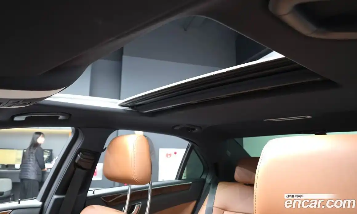 Mercedes-Benz E-Class 2014 3.5 Автомат в Москве № 342710, фото 19