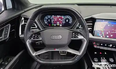 Audi Q4 e-tron 2022 0.2 Автомат в Москве № 343241, миниатюра 3