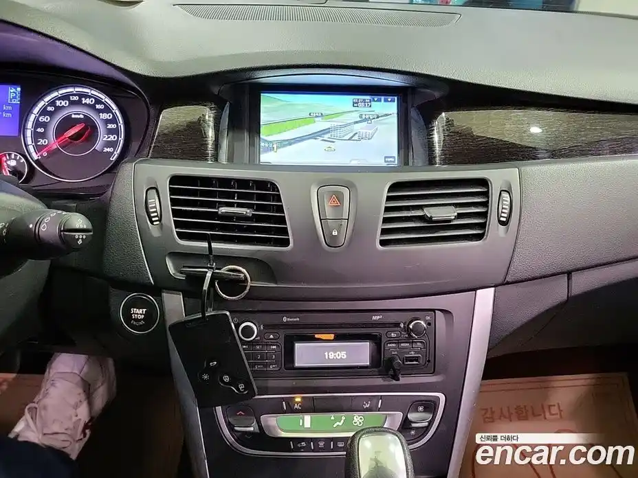 Renault SM5 2015 2.0 Автомат в Москве № 360440, фото 13