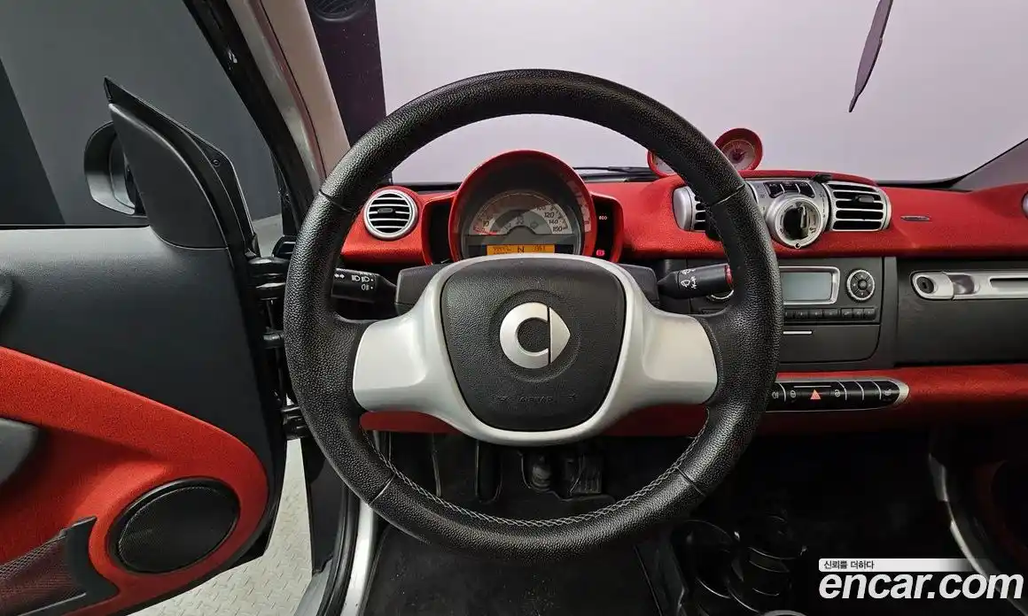 Smart Fortwo 2011 1.0 Автомат в Москве № 361014, фото 13