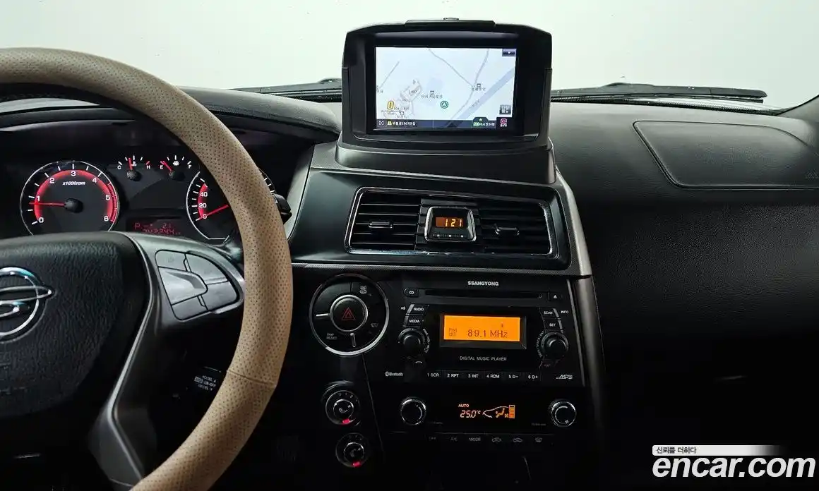 SsangYong Korando 2016 2.0 Автомат в Москве № 369427, фото 14