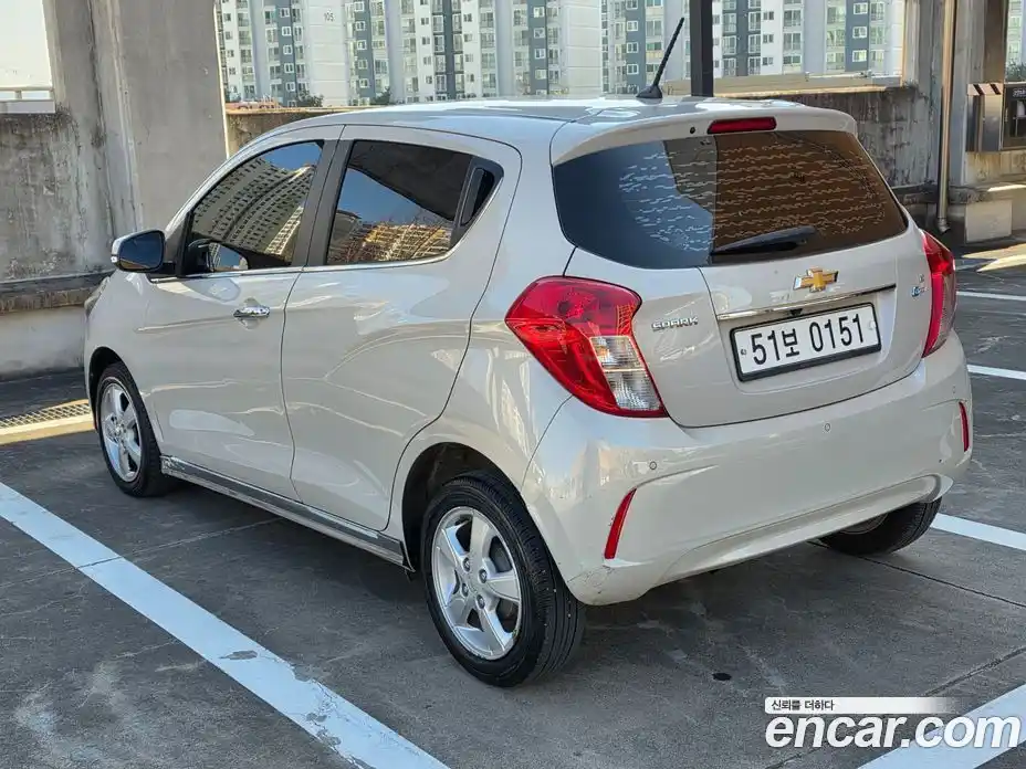 Chevrolet Spark 2017 1.0 Автомат в Москве № 37382, фото 6