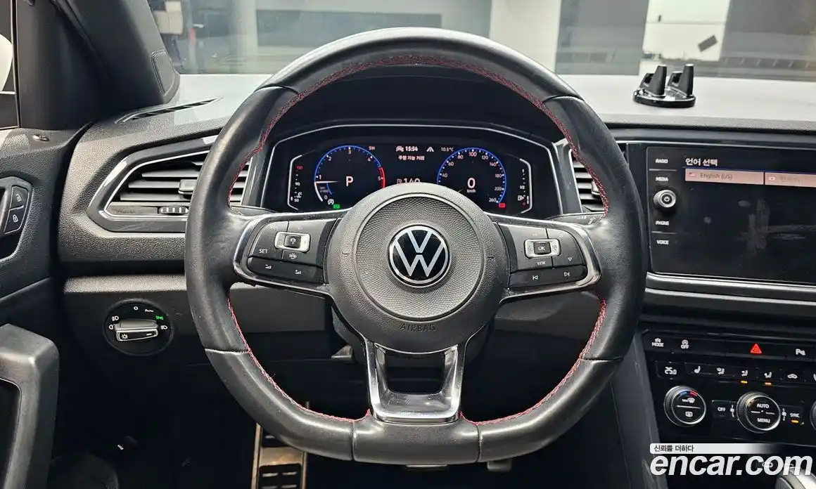 Volkswagen T-Roc 2021 2.0 Автомат в Москве № 383299, фото 13