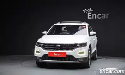 Volkswagen T-Roc 2021 2.0 Автомат в Москве № 383299, миниатюра 3