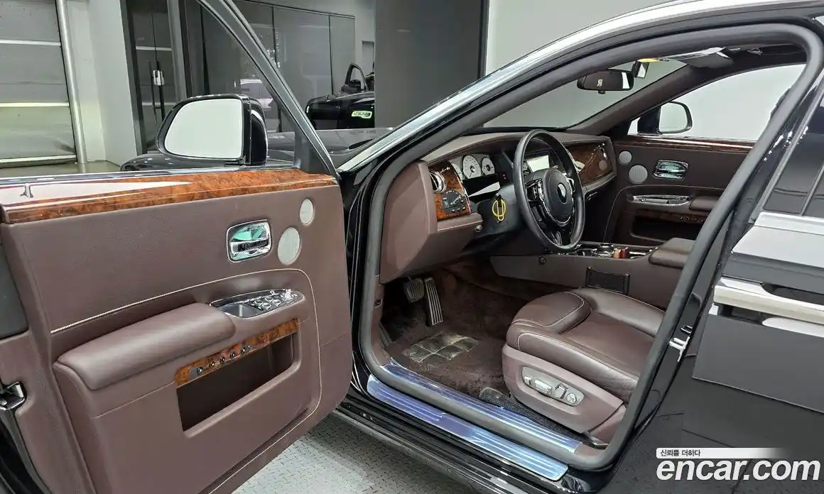 Rolls-Royce Ghost 2020 6.6 Автомат в Москве № 387441, фото 11