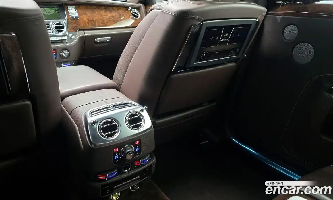 Rolls-Royce Ghost 2020 6.6 Автомат в Москве № 387441, фото 17