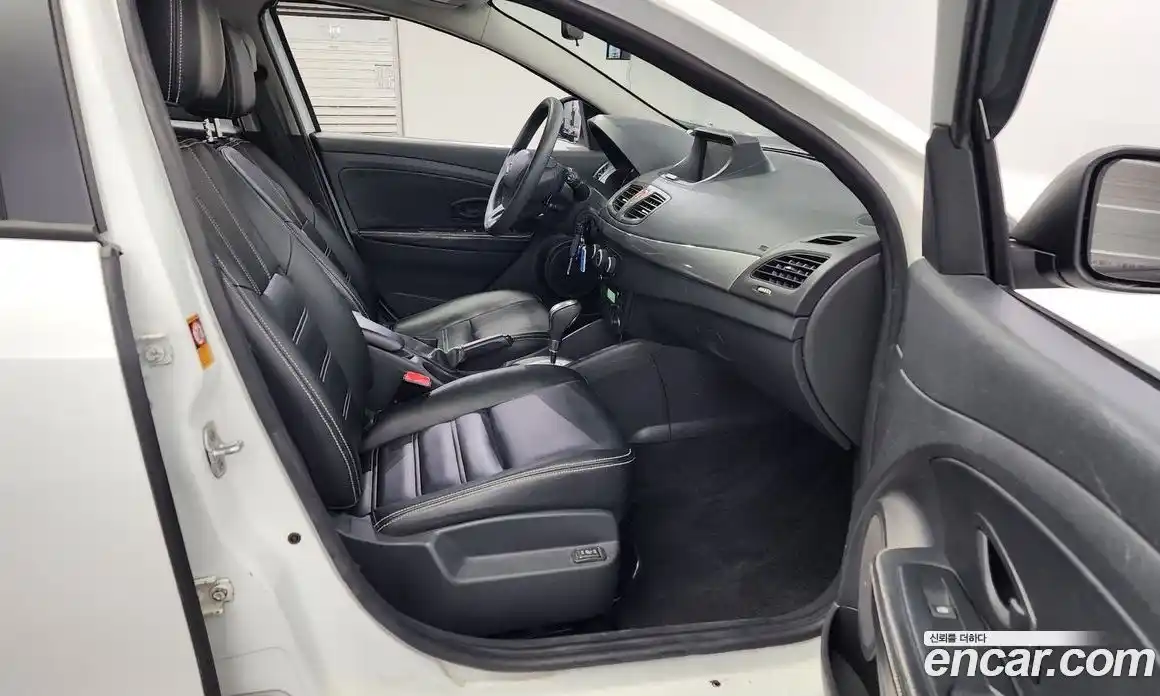 Renault SM3 2015 1.6 Автомат в Москве № 400426, фото 12