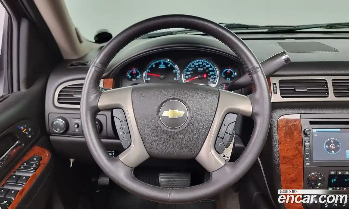 Chevrolet Surburban 2013 5.3 Автомат в Москве № 403924, фото 14