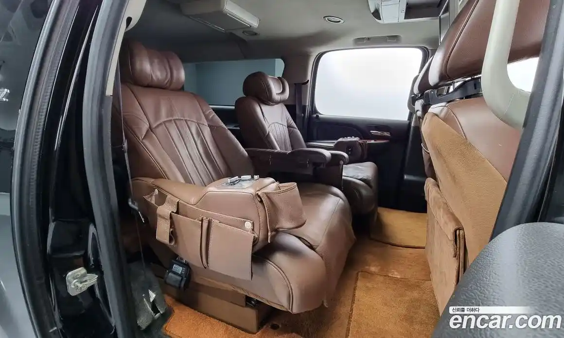 Chevrolet Surburban 2013 5.3 Автомат в Москве № 403924, фото 19