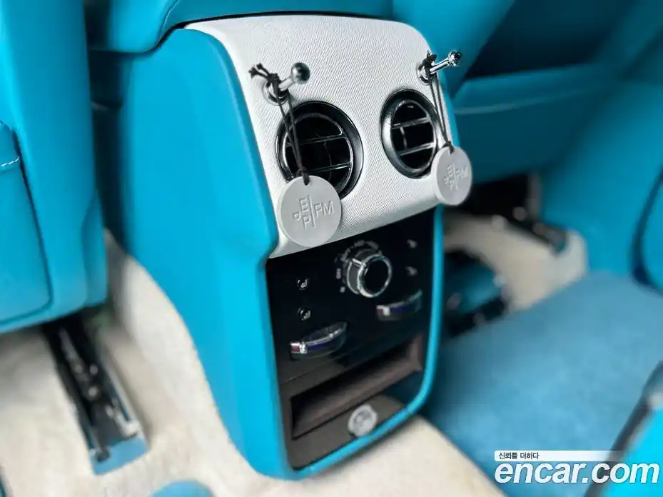 Rolls-Royce Cullinan 2023 6.7 Автомат в Москве № 407325, фото 18