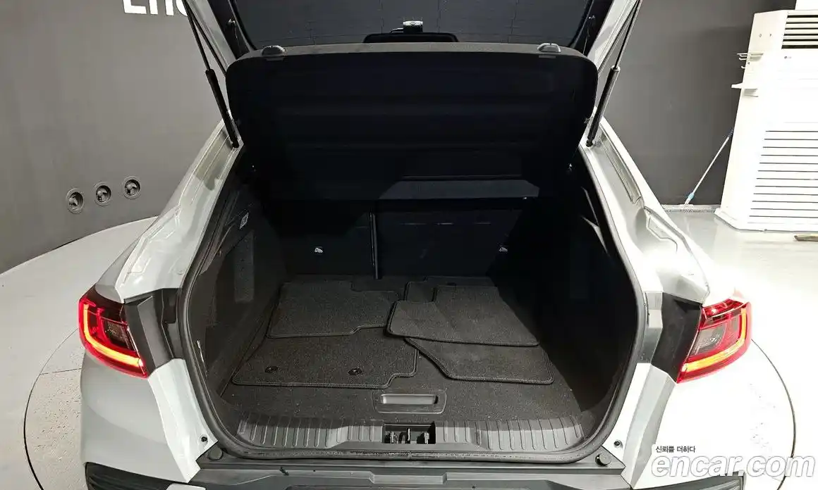 Renault XM3 2023 1.6 Автомат в Москве № 422922, фото 20