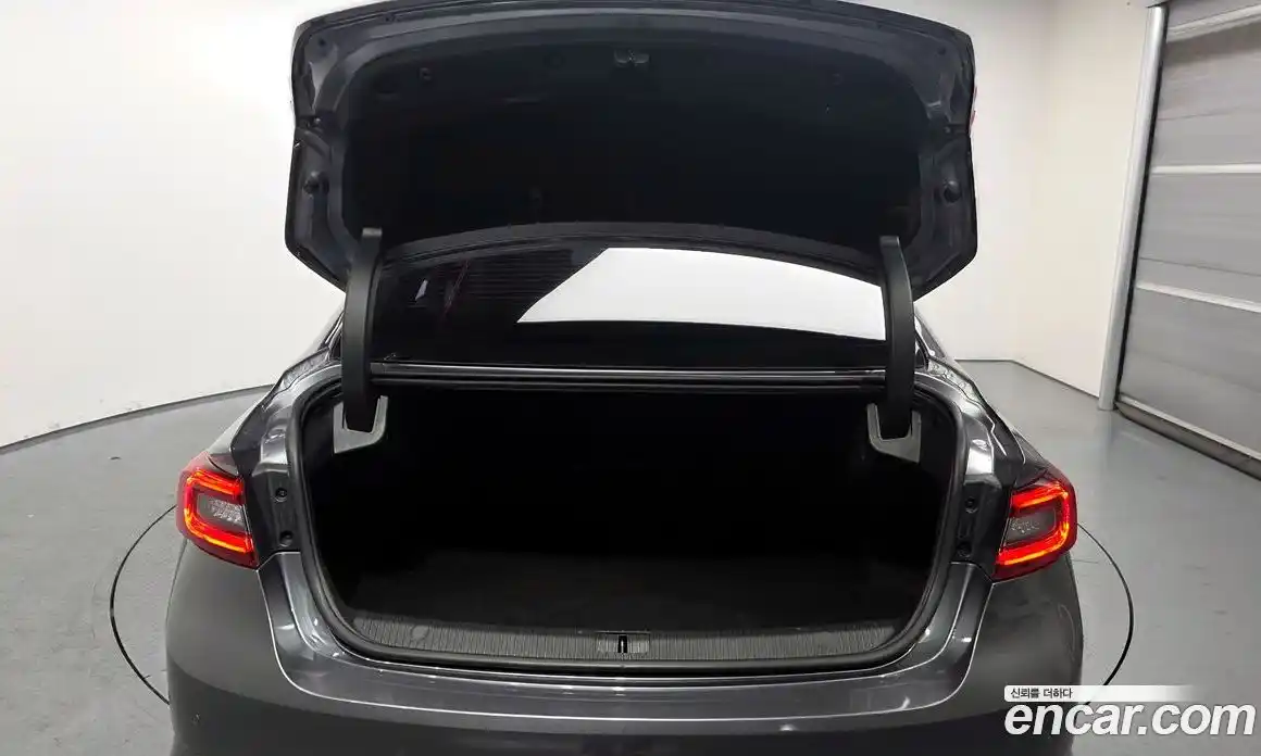 Renault SM6 2017 2.0 Автомат в Москве № 423771, фото 20