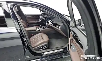 BMW 5-Series 2022 2.0 Автомат в Москве № 425439, миниатюра 11