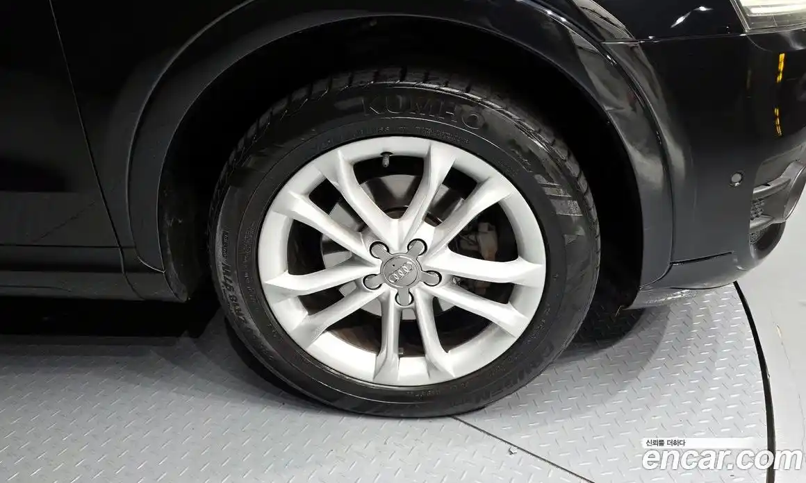 Audi Q3 2013 2.0 Автомат в Москве № 429093, фото 5