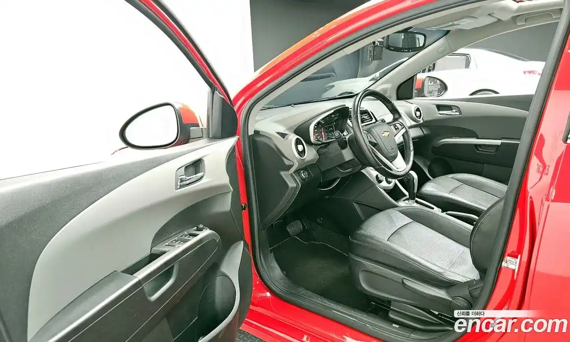 Chevrolet Aveo 2017 1.4 Автомат в Москве № 449398, фото 11