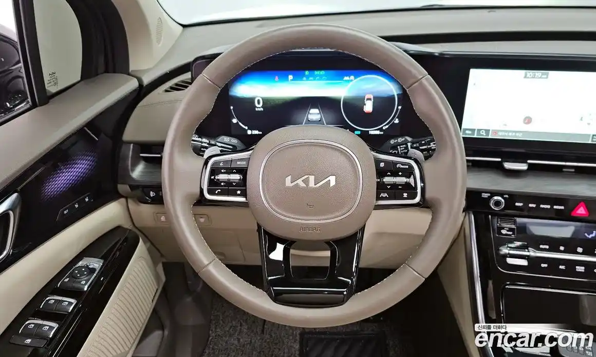 Kia Canival 2023 2.2 Автомат в Москве № 451490, фото 13