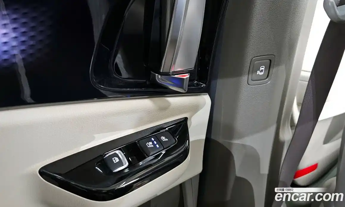 Kia Canival 2023 2.2 Автомат в Москве № 451490, фото 18