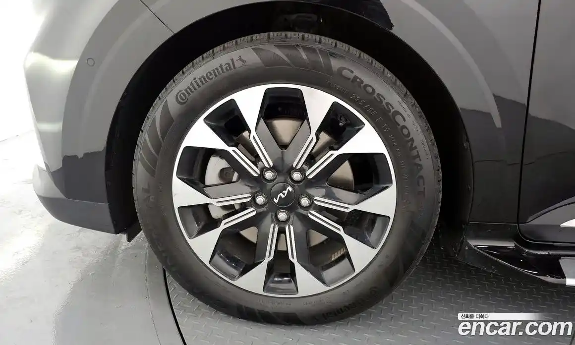 Kia Canival 2023 2.2 Автомат в Москве № 451490, фото 5