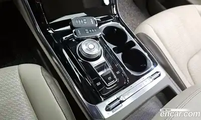 Kia Canival 2023 2.2 Автомат в Москве № 451490, миниатюра 9