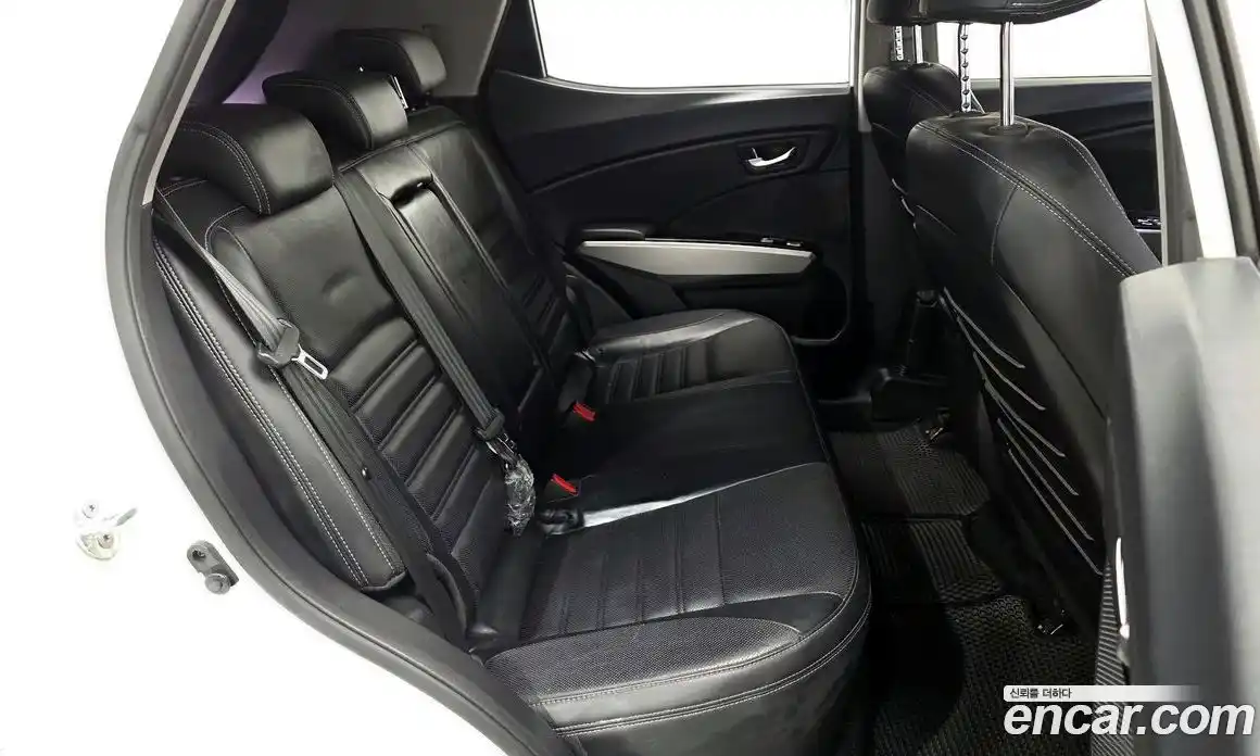 SsangYong TIBOLI 2015 1.6 Автомат в Москве № 454187, фото 12