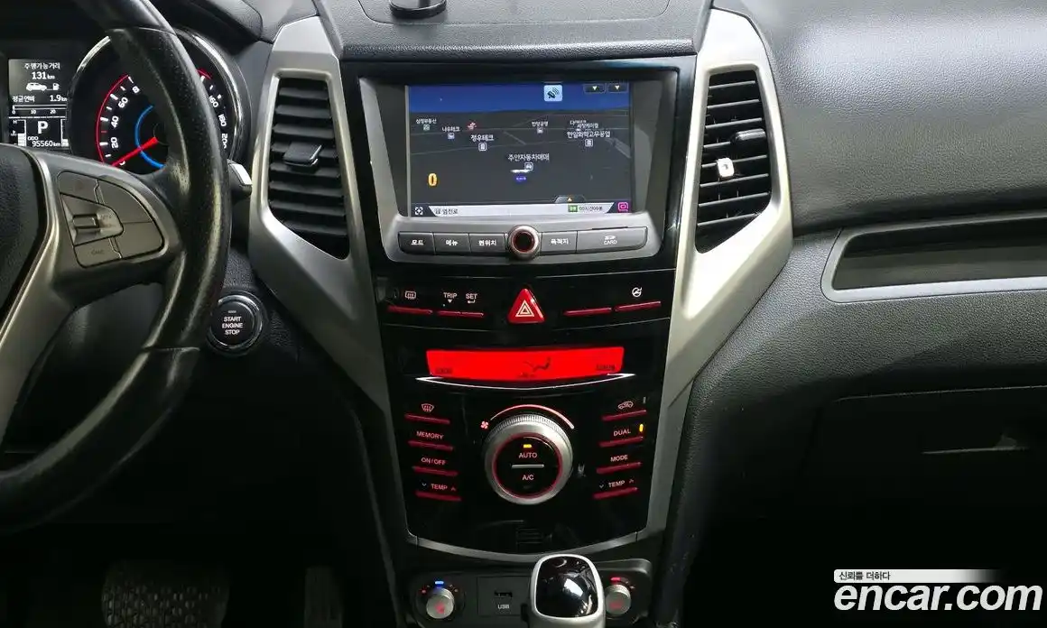 SsangYong TIBOLI 2015 1.6 Автомат в Москве № 454187, фото 14