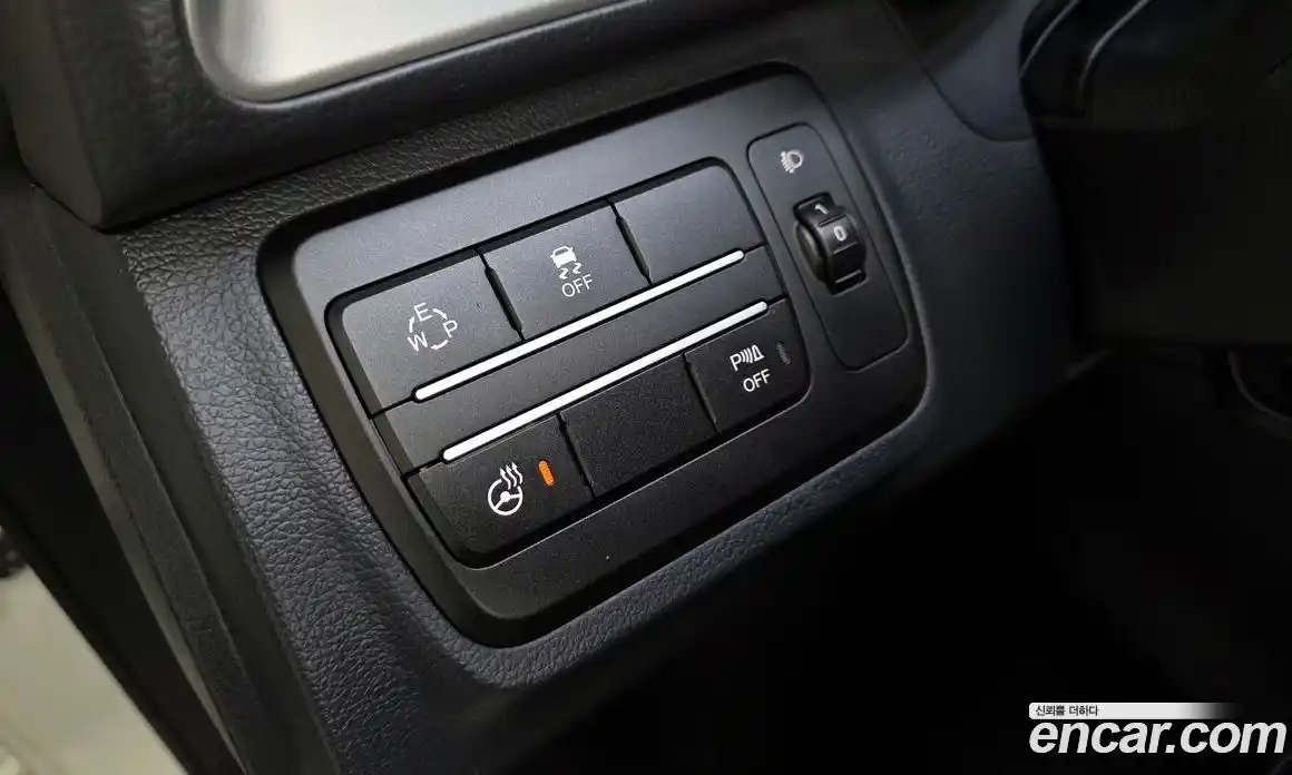 SsangYong TIBOLI 2015 1.6 Автомат в Москве № 454187, фото 16