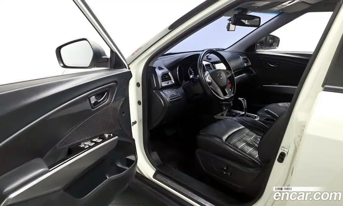 SsangYong TIBOLI 2015 1.6 Автомат в Москве № 454187, фото 10